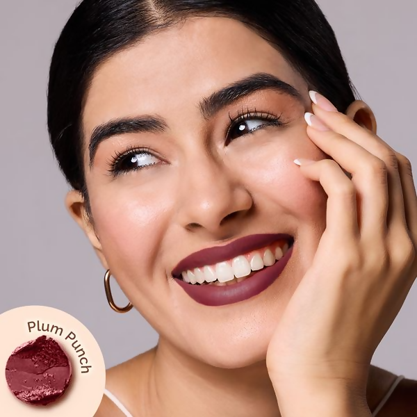 Mamaearth Moisture Matte Longstay Mini Lipstick - Plum Punch Mamaearth Moisture Matte Longstay Mini Lipstick - Plum Punch