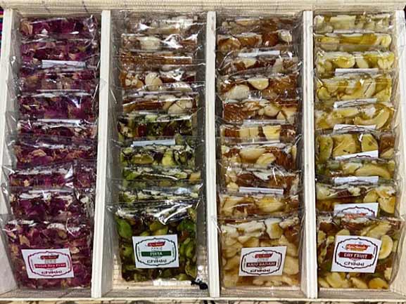 Agra Sweets Banjara Chikki Assorment - Dista