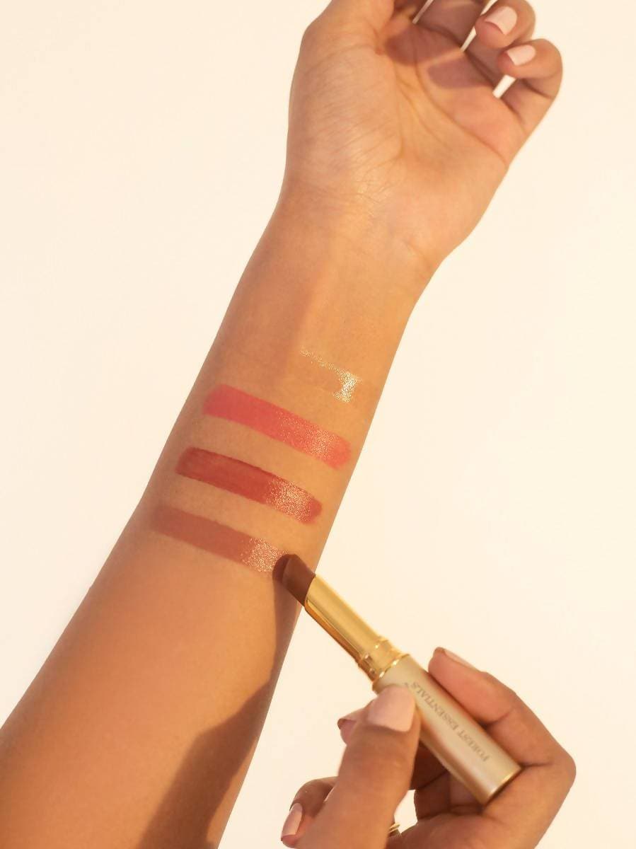 Forest Essentials Tinted Lip Serum Madhu Rasa Coconut Kesar Forest Essentials Tinted Lip Serum Madhu Rasa Coconut Kesar