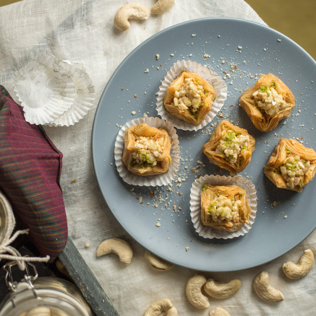 Almond House Cashew Pyramid - Safuron
