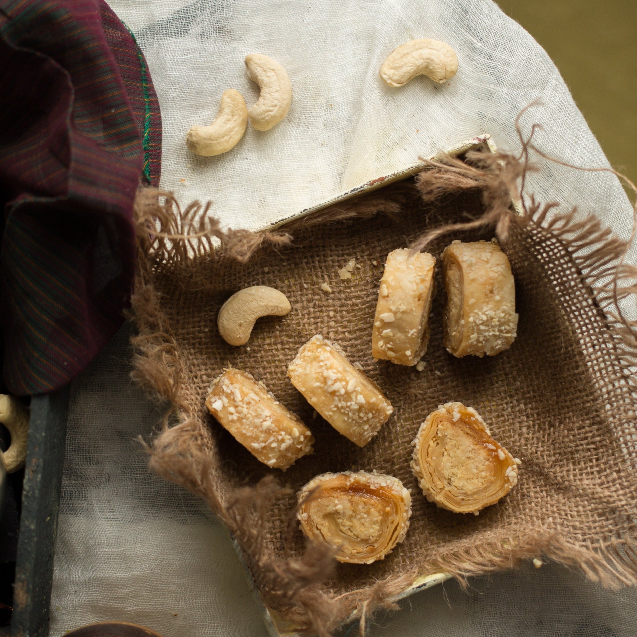 Almond House Flaky Cashew Turkish Roll - Safuron
