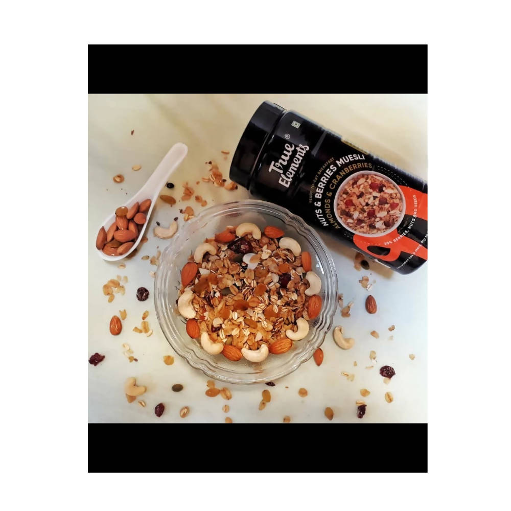True Elements Nuts And Berries Muesli True Elements