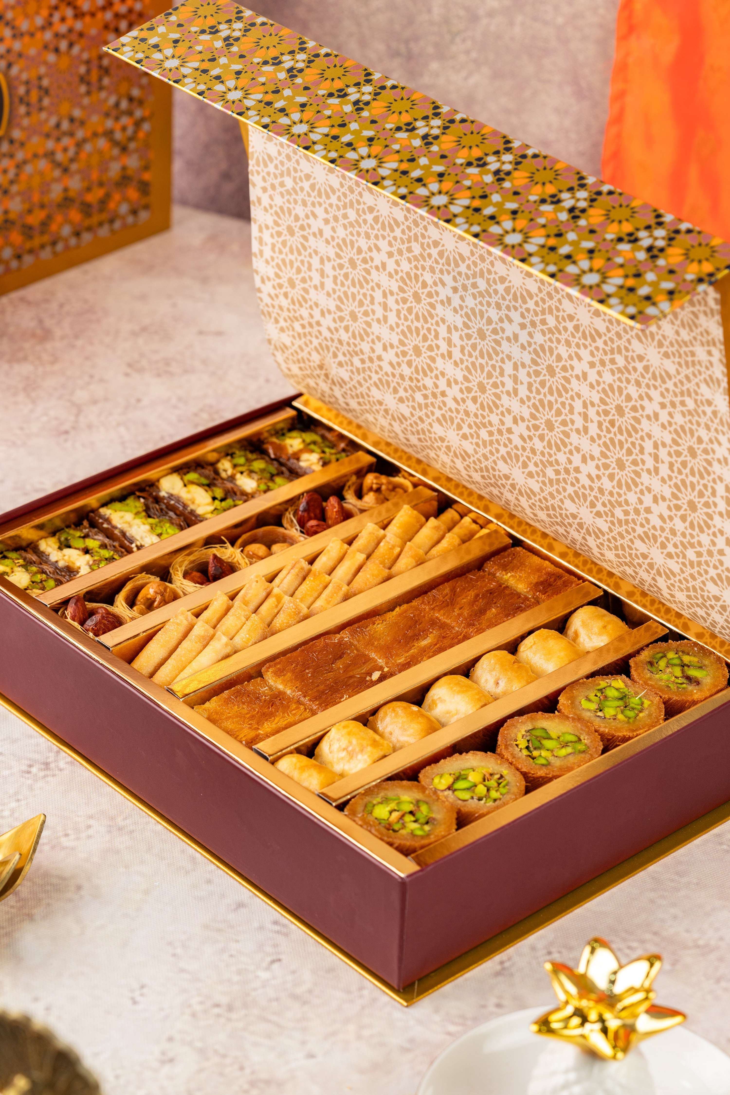 Gourmet Baklava Prime Connoisseur Gift Box - Safuron