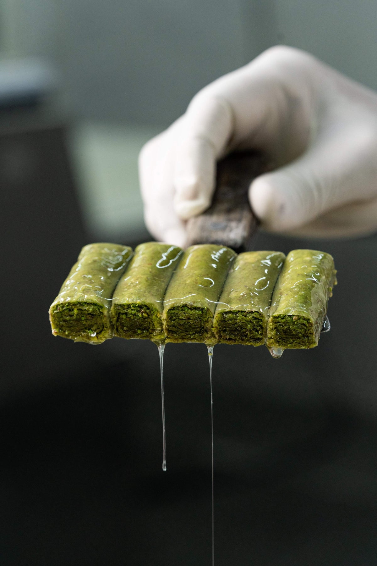 Gourmet Baklava Classic Pista Roll Baklava - Safuron