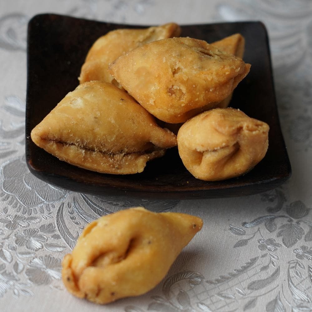 Nathu's Cocktail Samosa Nathu's