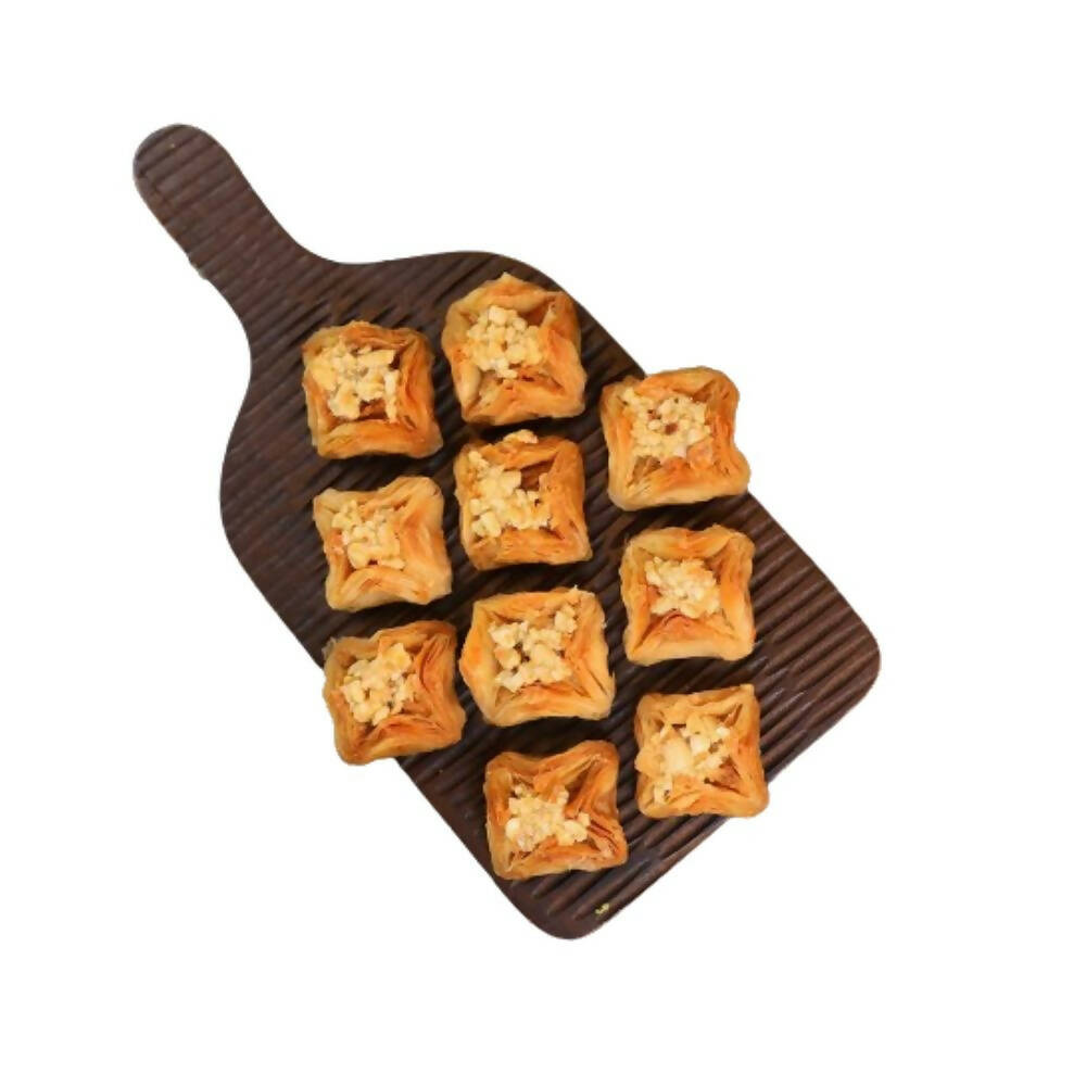 Olive Mithai Kaju Piramid Baklawa Olive Mithai