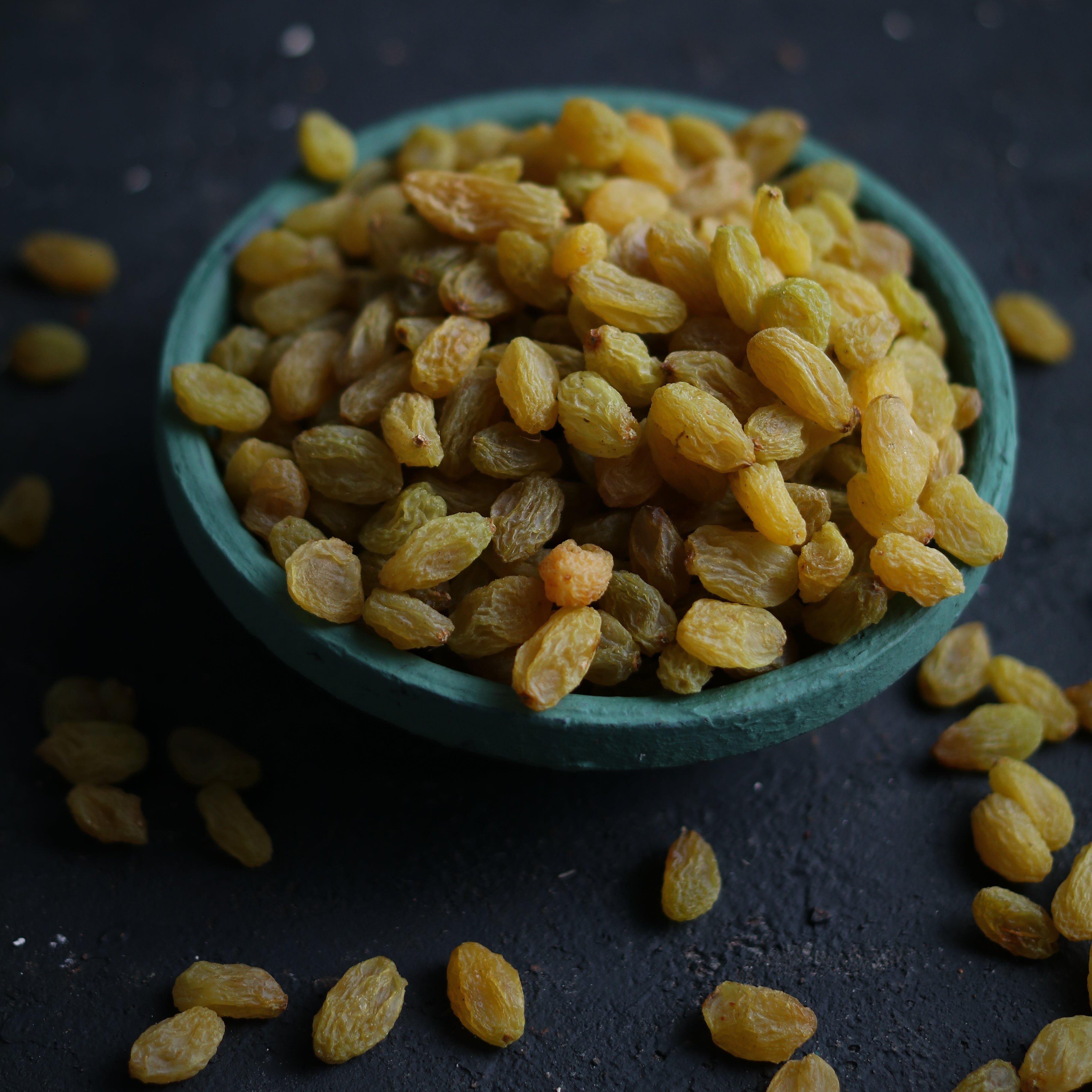 Almond House Premium Raisins - Safuron