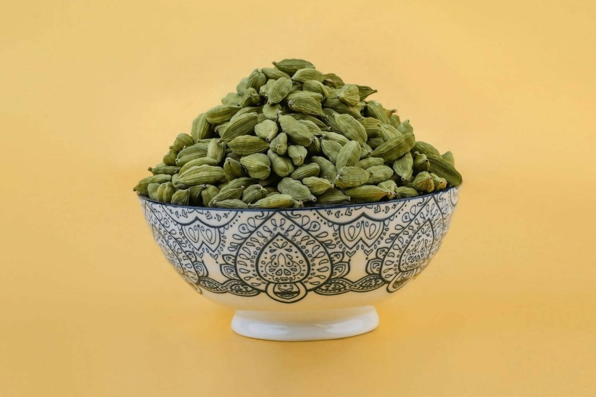 Ajfan Green Cardamom (Elaichi) – Premium Quality (Small) Ajfan