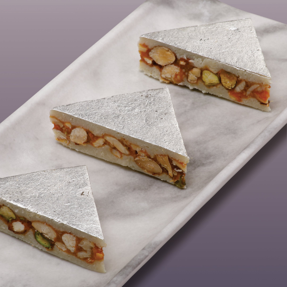 Agra Sweets Banjara Kaju Sandwich - Dista