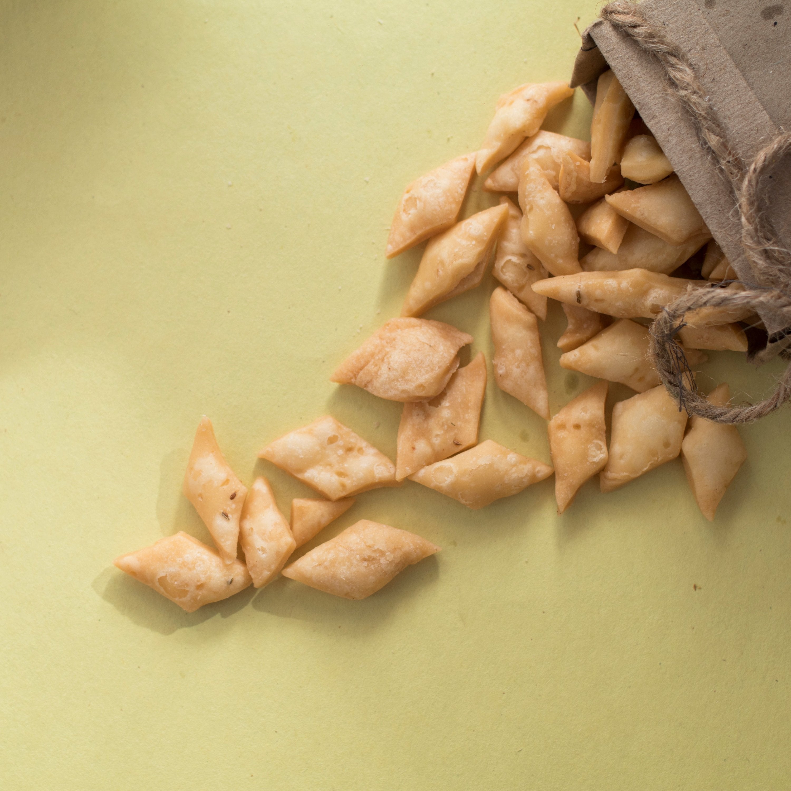 Almond House Namak Para - Safuron
