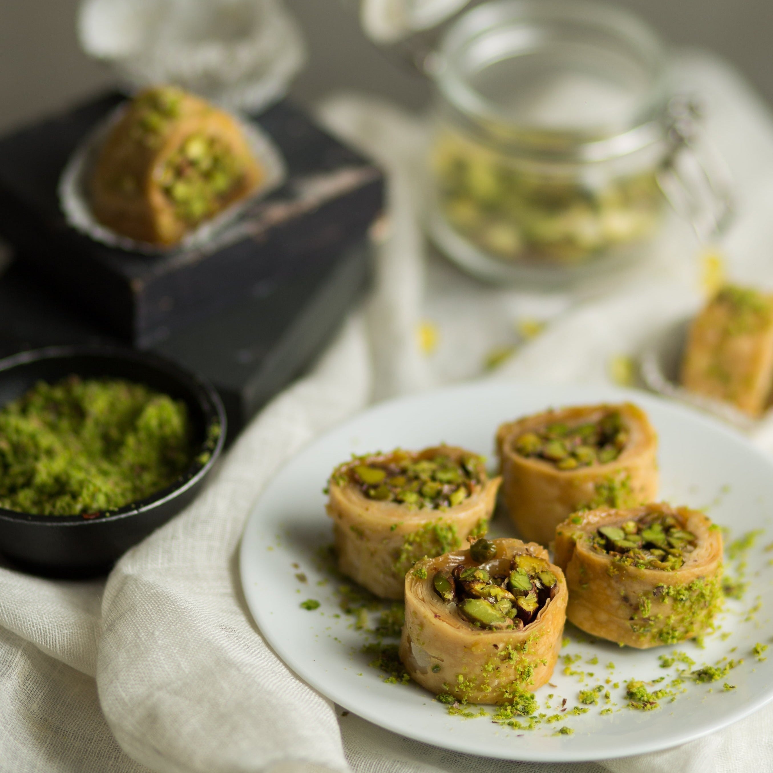 Almond House Pistachio Turkish Roll - Safuron