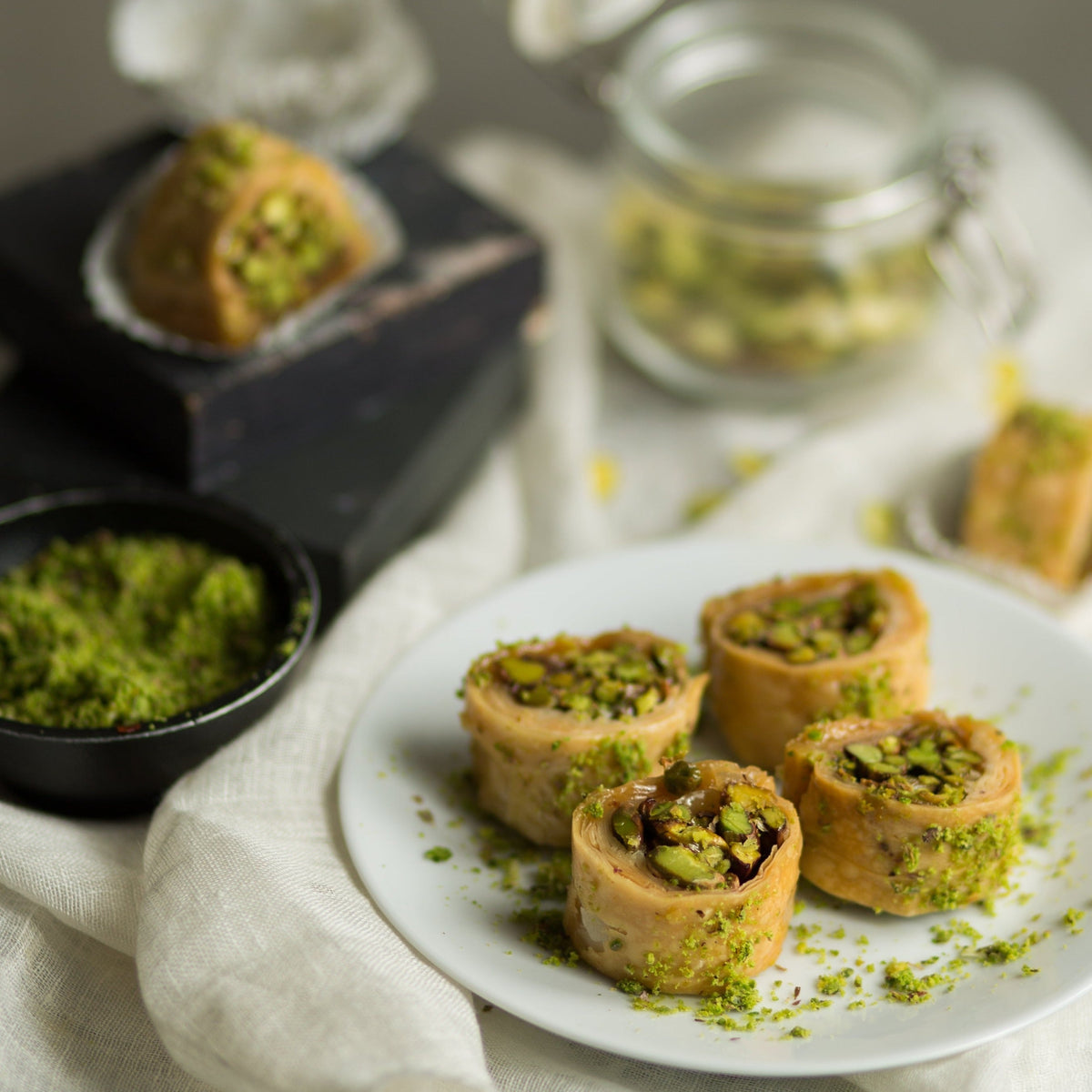 Almond House Pistachio Turkish Roll - Safuron
