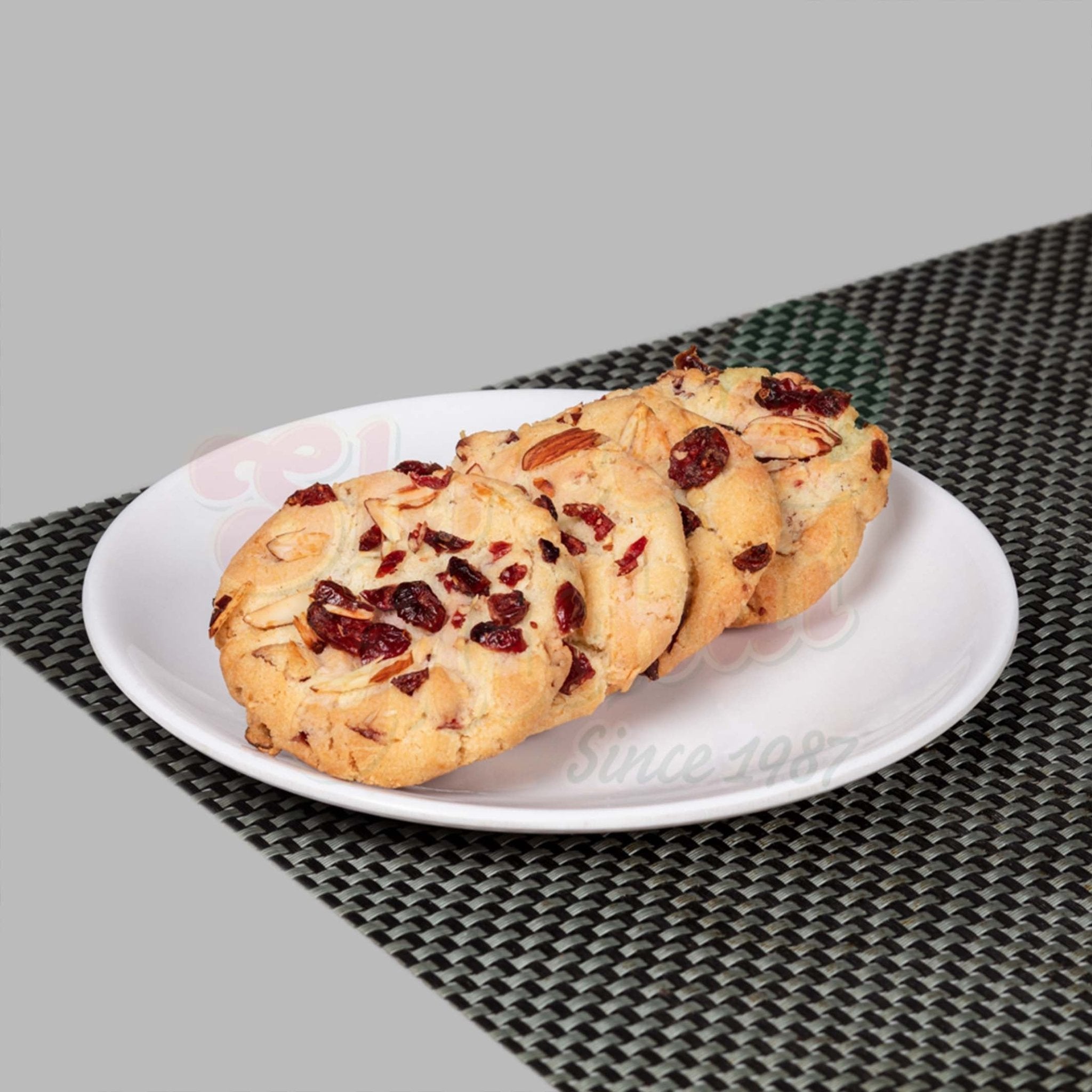 Shree Mithai Almond Cranberry Cookies - Safuron