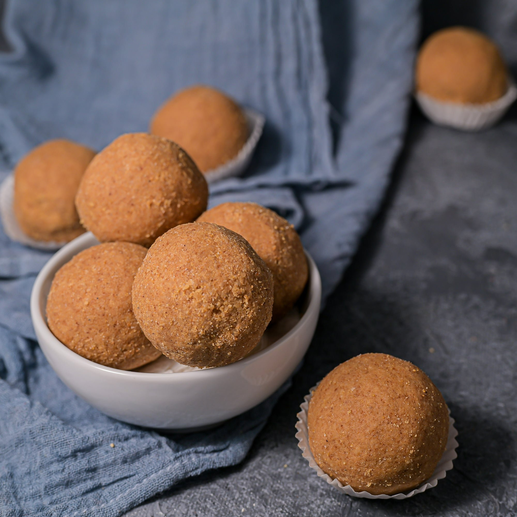 Vellanki Foods Bellam Sunnundalu (Jaggery) | Traditional & Healthy Sunnundalu made with with Urad Dal, Ghee & Jaggery Vellanki Foods