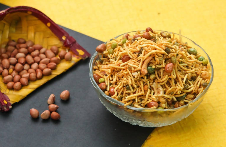 Kanti Sweets Green mixture Kanti Sweets