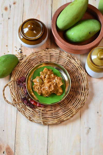 Dinoo's Organic Cut Mango Pickle Dinoo's